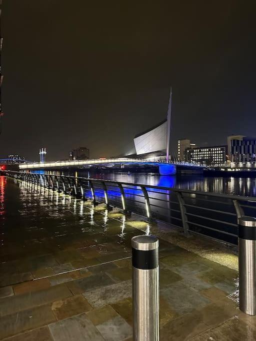 Mediacity Studio Apartment Salford-Quays แมนเชสเตอร์ ภายนอก รูปภาพ